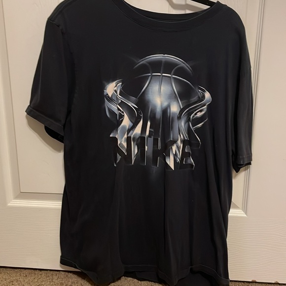 Nike short sleeve tshirt / size 2XL / black - Picture 2 of 4